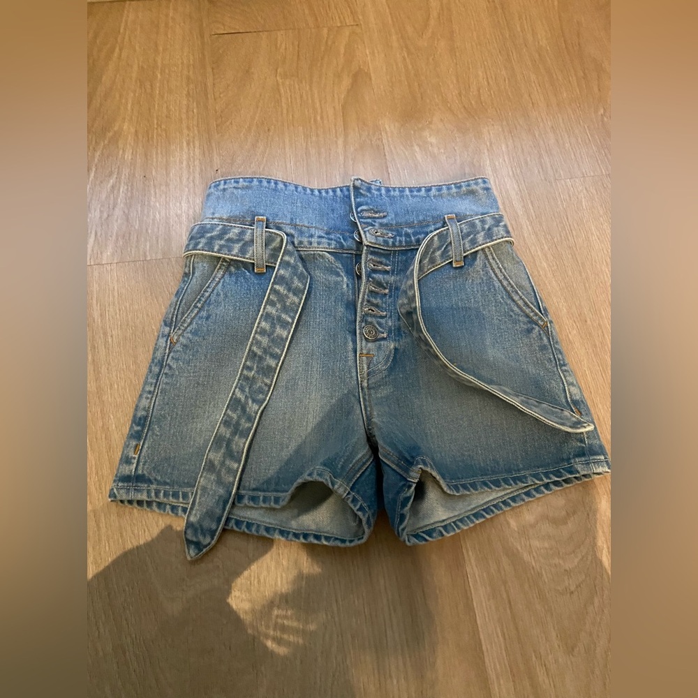 [SOLD] Grlfrnd Brynn Denim Shorts in Perfect Ten